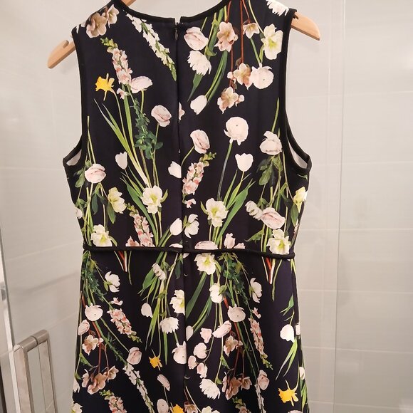 Victoria Beckham for Target English Garden Floral Dress - Picture 3 of 10